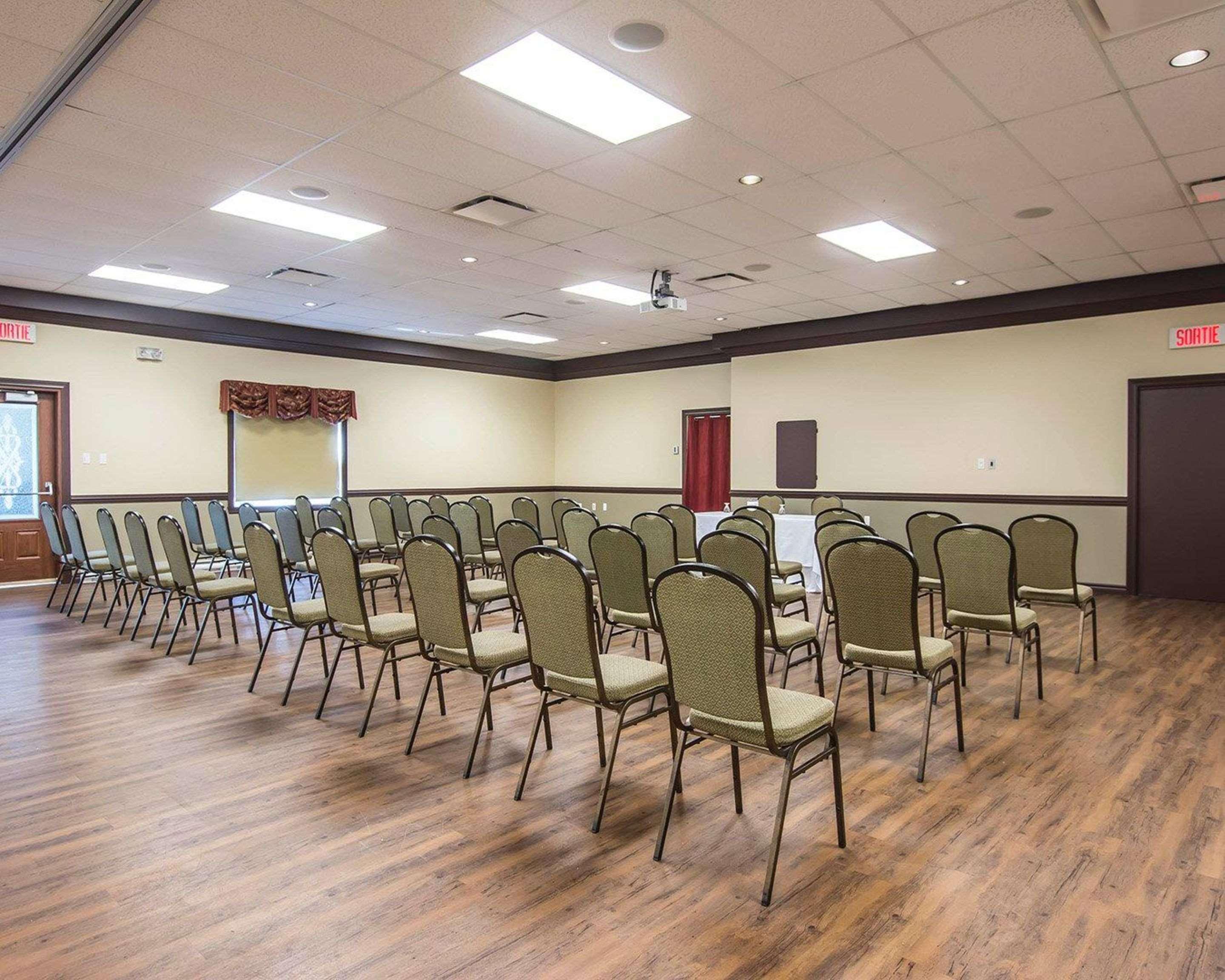Econo Lodge Inn & Suites Montmagny Exteriér fotografie