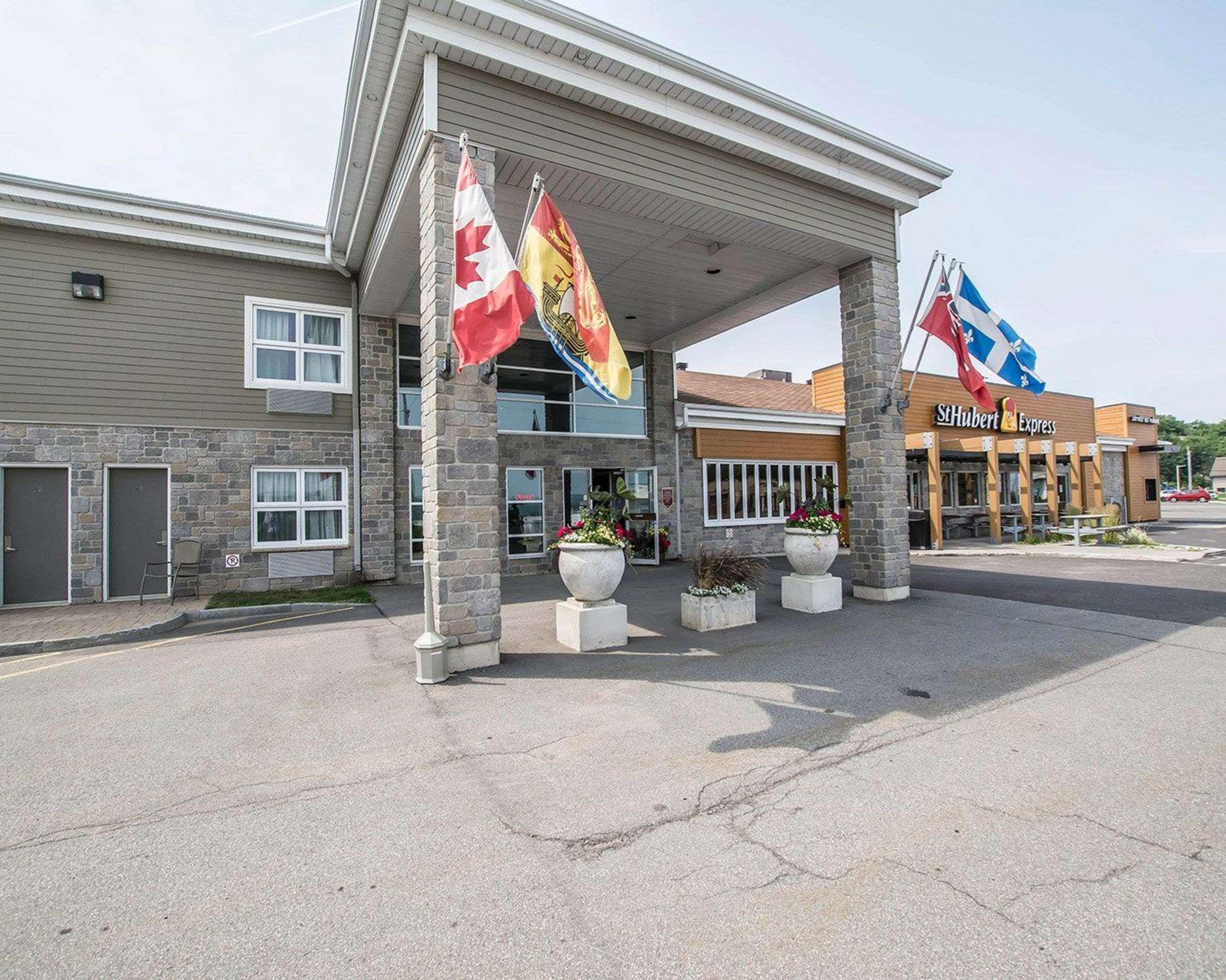 Econo Lodge Inn & Suites Montmagny Exteriér fotografie