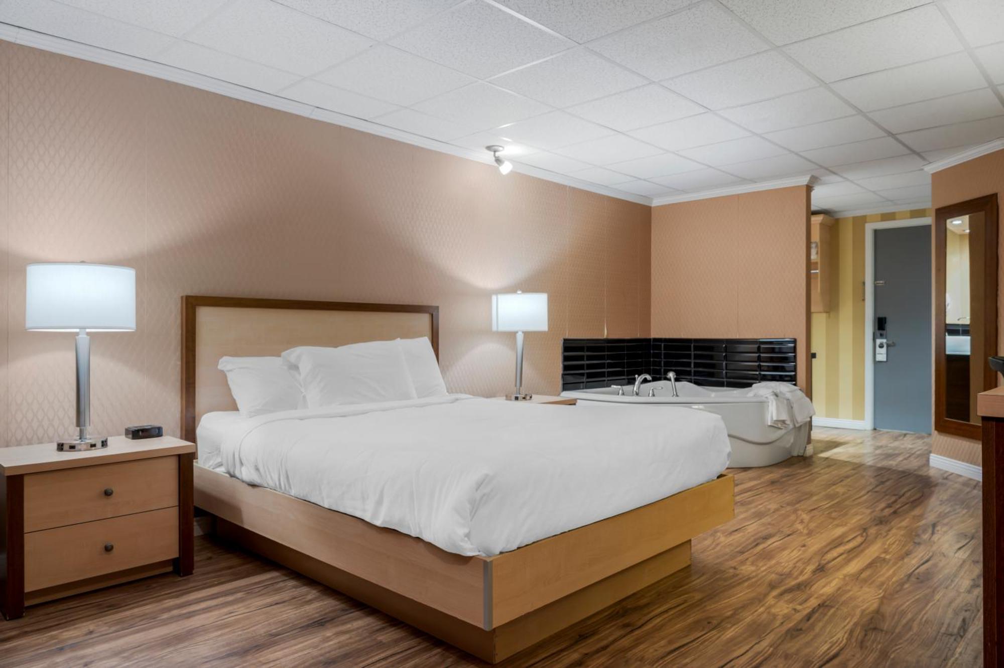 Econo Lodge Inn & Suites Montmagny Exteriér fotografie