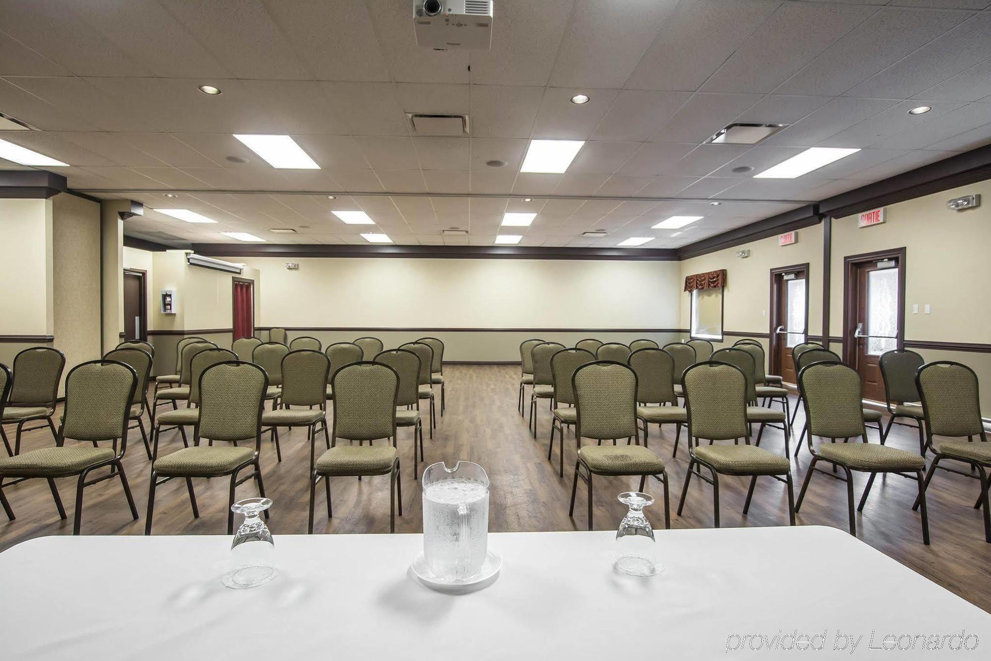Econo Lodge Inn & Suites Montmagny Exteriér fotografie